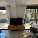 5 Etoiles Avec Piscine Chauffee, Petanque Et A 850 M Villa *