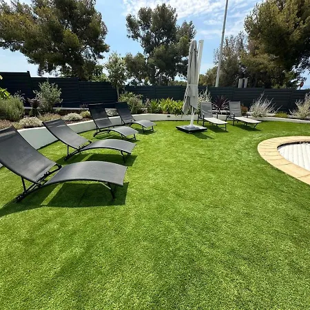 5 Etoiles Avec Piscine Chauffee, Petanque Et A 850 M Villa Bandol
