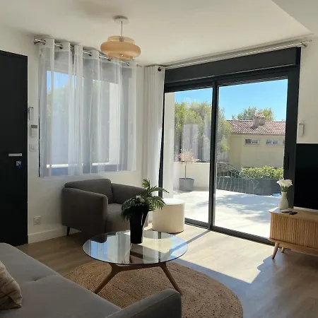 Vila 5 Etoiles Avec Piscine Chauffee, Petanque Et A 850 M *
