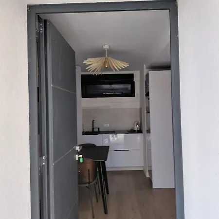 5 Etoiles Avec Piscine Chauffee, Petanque Et A 850 M Villa *